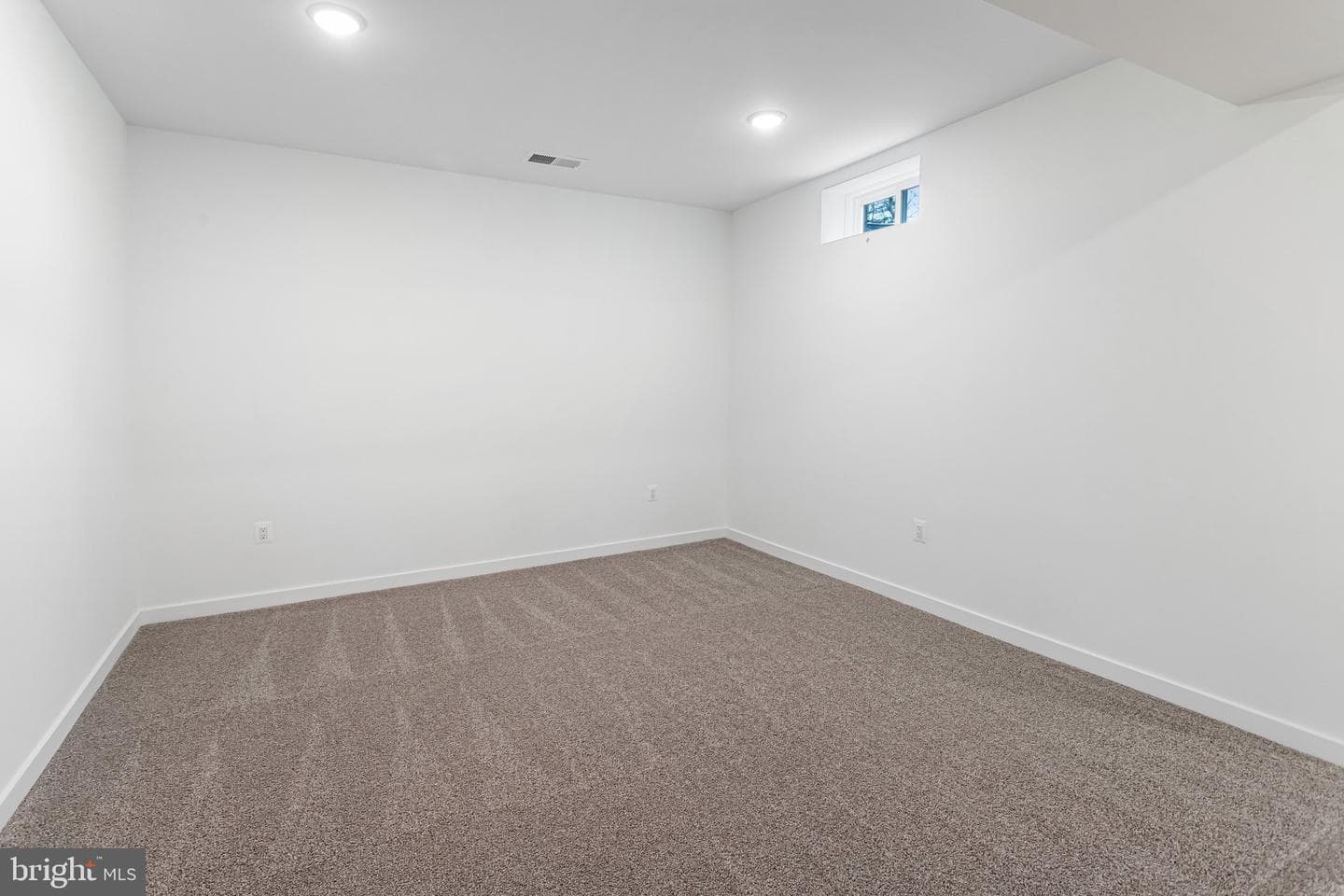 2083 Springvale Drive photo 43
