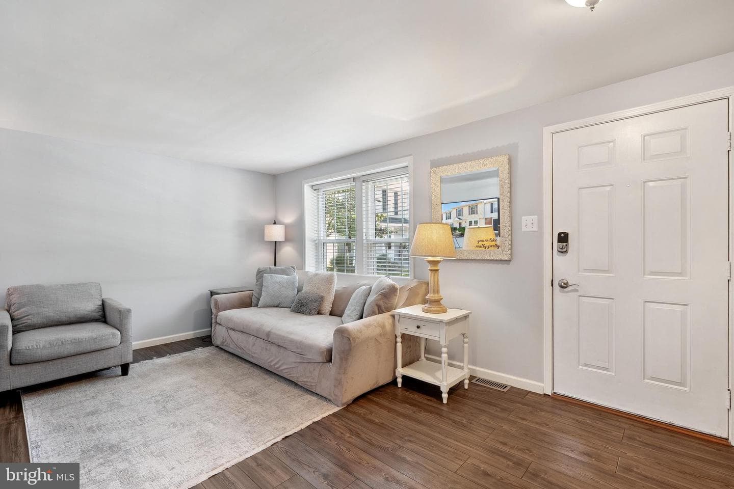807 Wide Oak Court photo 4