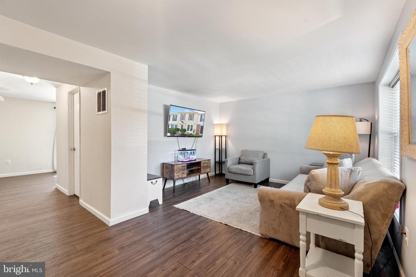807 Wide Oak Court photo 5