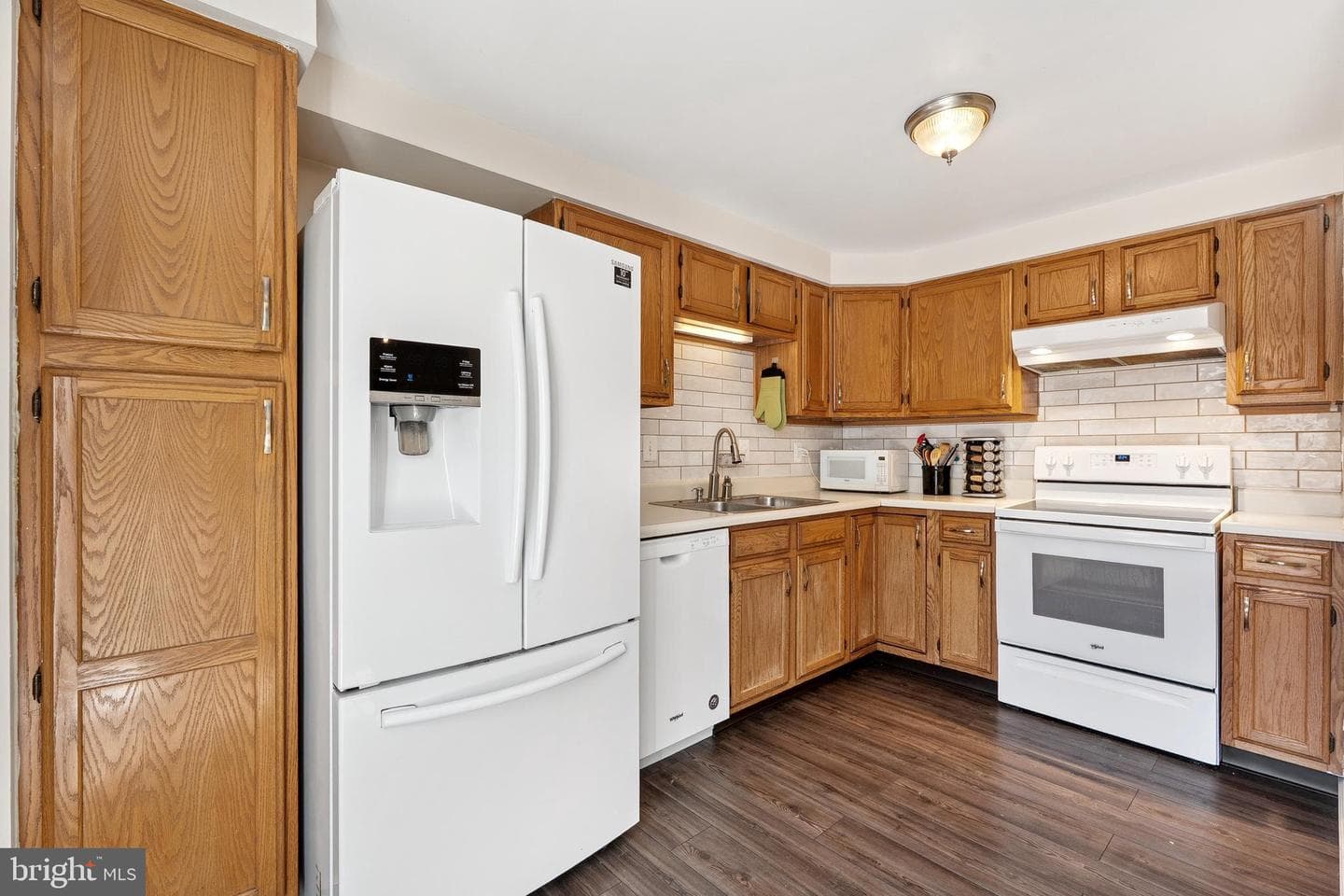 807 Wide Oak Court photo 6