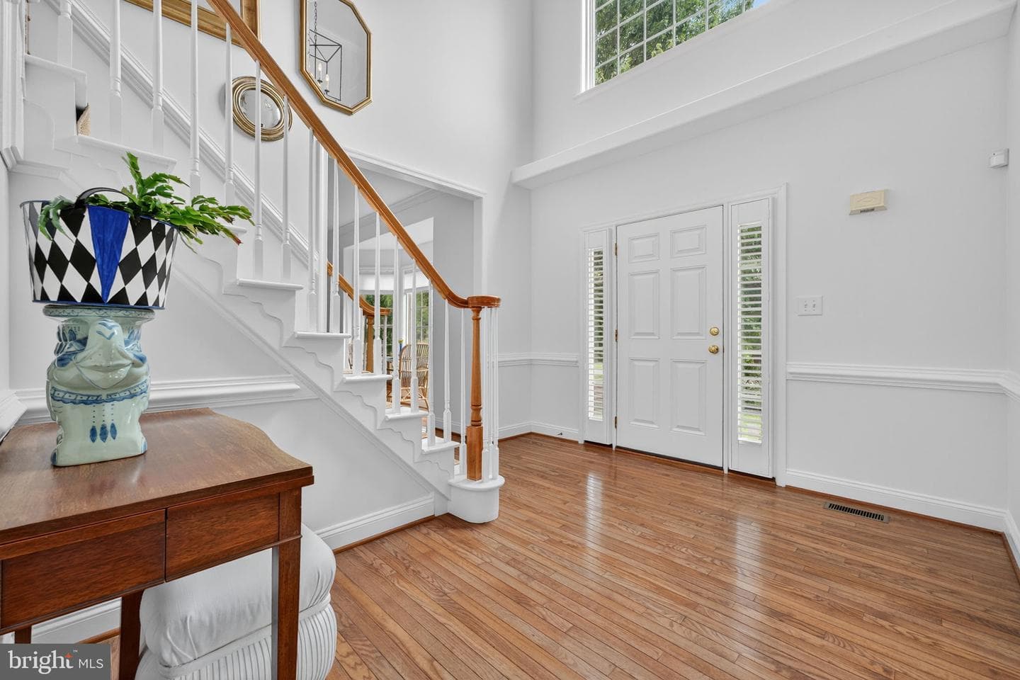 7472 Admiral Nelson Drive photo 4