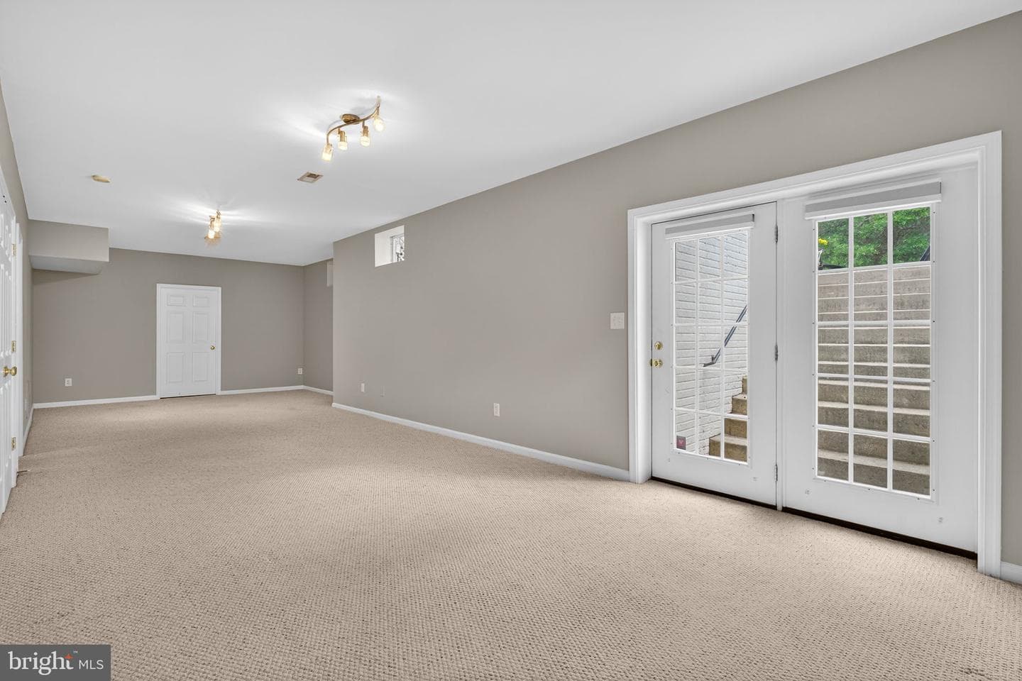 7472 Admiral Nelson Drive photo 61