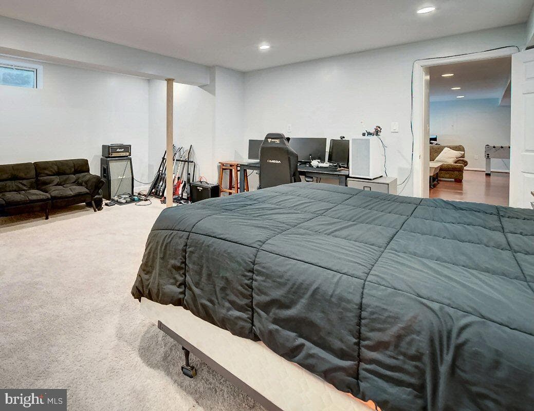 589 Pineview Court photo 31