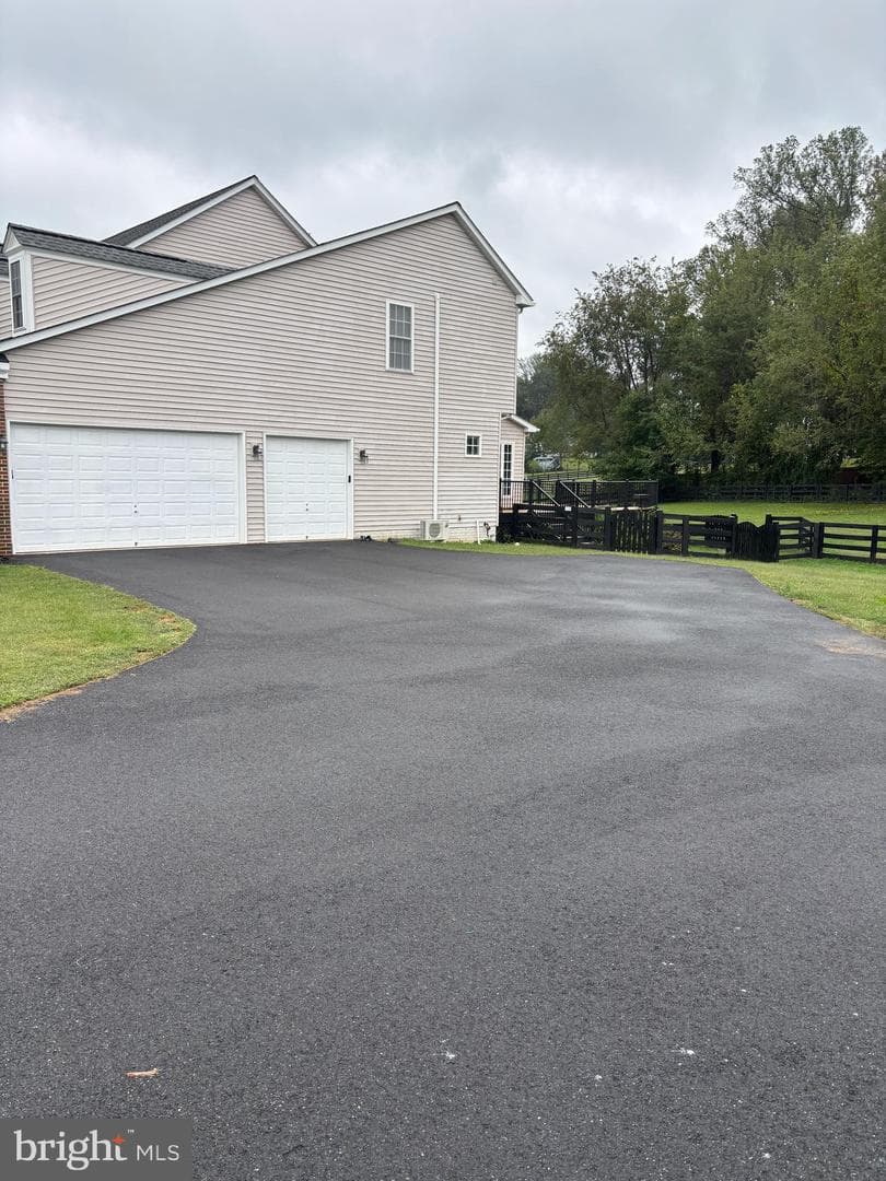 6110 Maloney Way photo 2