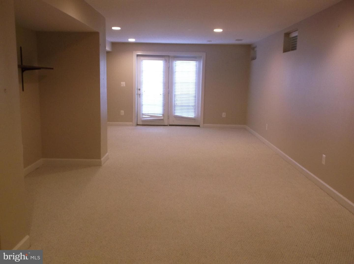 6110 Maloney Way photo 34