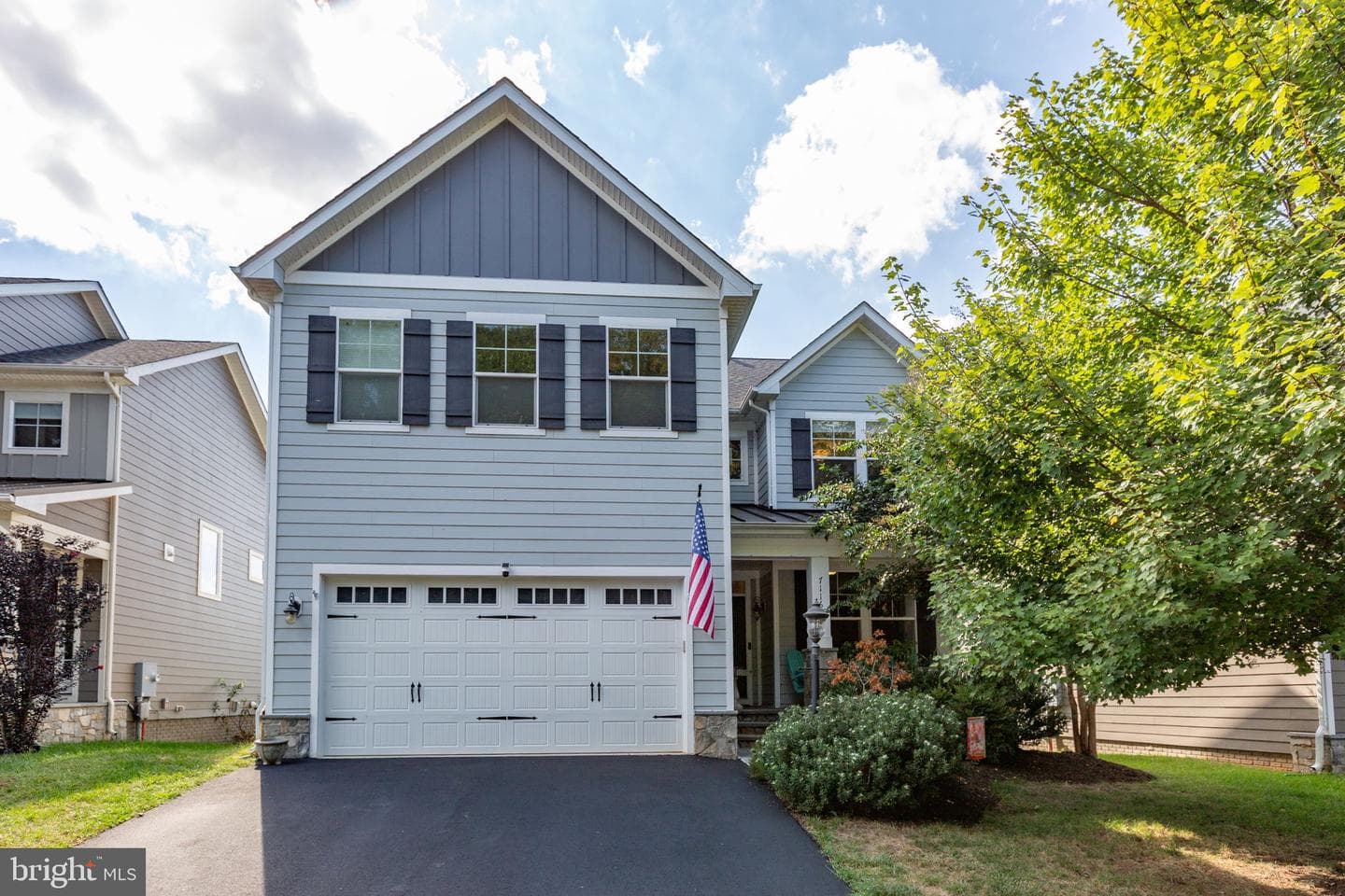 7116 Lake Drive photo 2