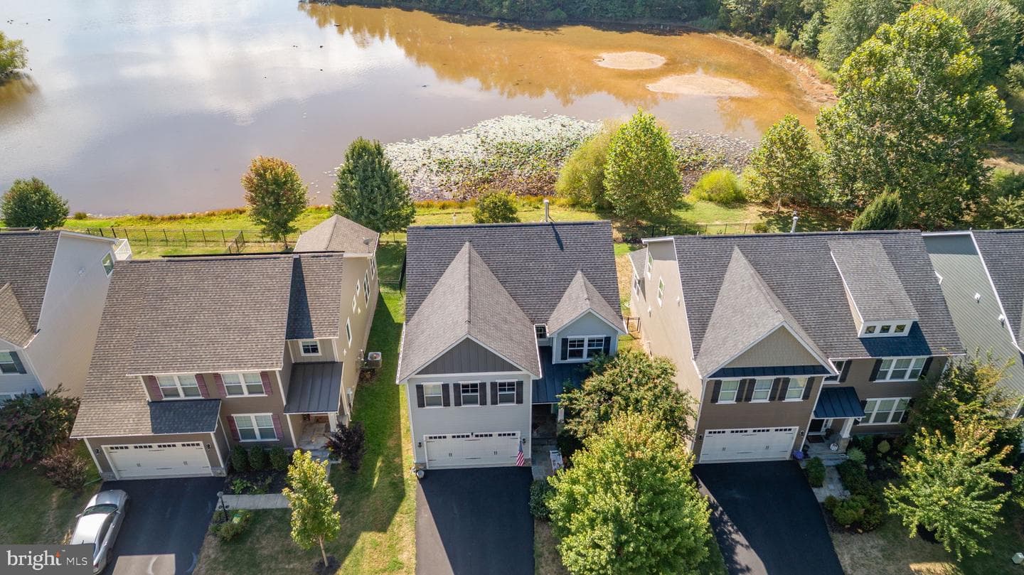 7116 Lake Drive photo 4