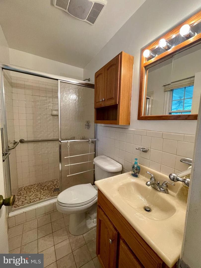 351 Chappell Street photo 16