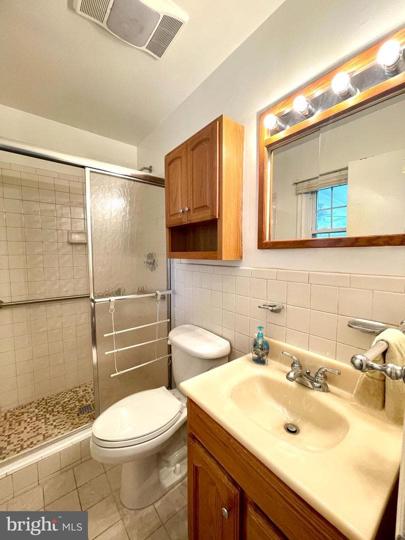351 Chappell Street photo 17