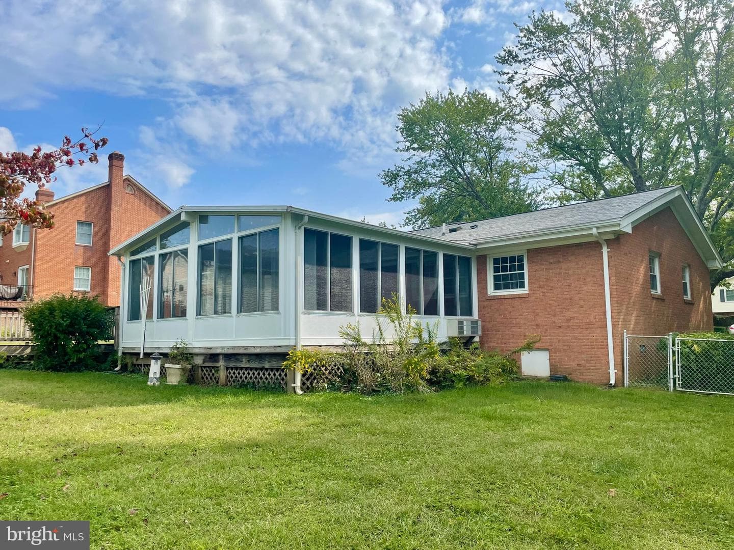 351 Chappell Street photo 31