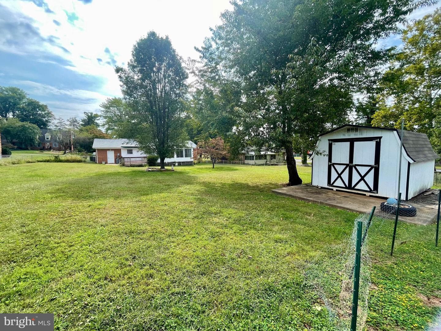 351 Chappell Street photo 37