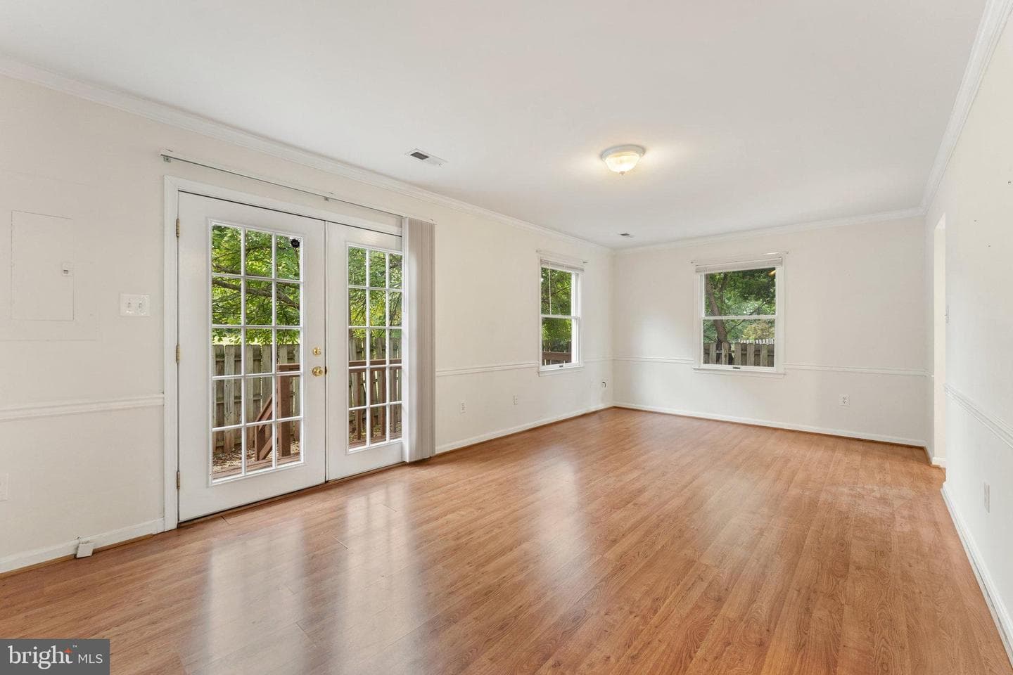 7645 Wankoma Drive photo 4