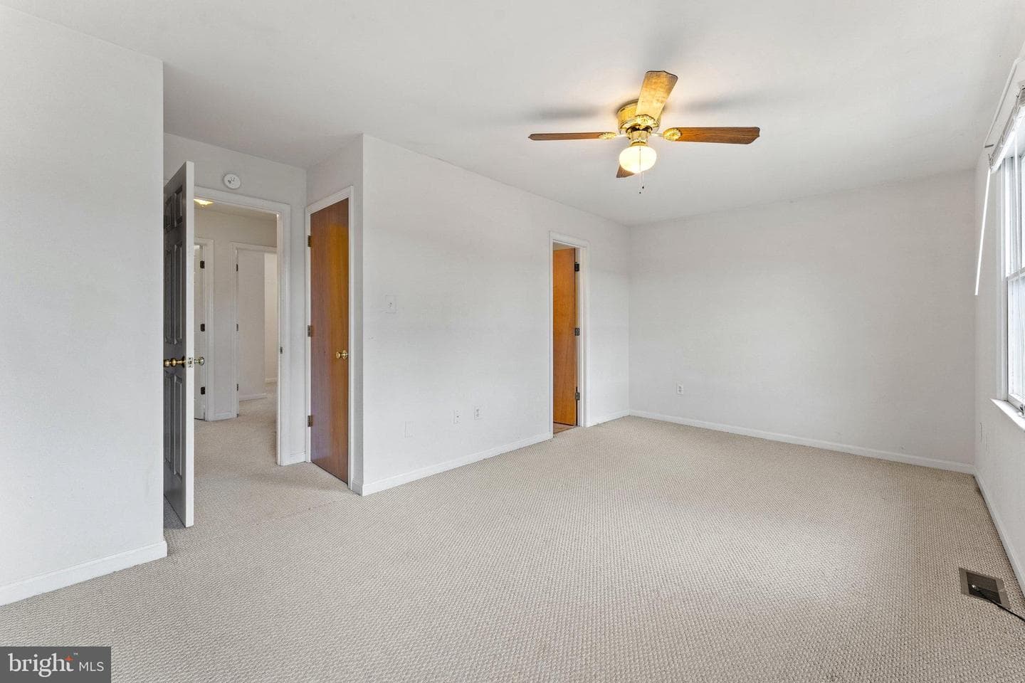 7645 Wankoma Drive photo 6