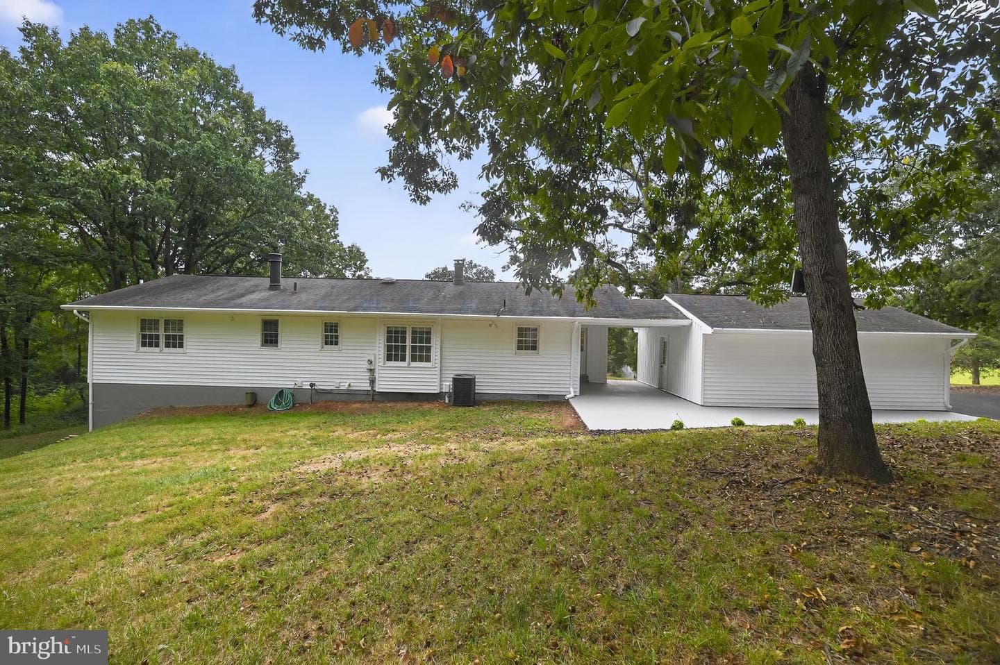 5084 Fairview Lane photo 13