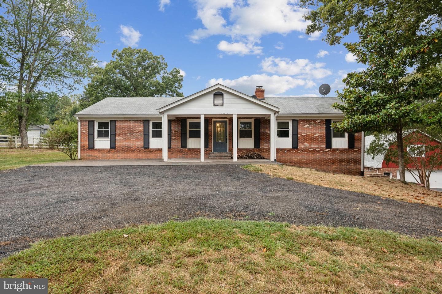 5263 Stewart Road photo 1