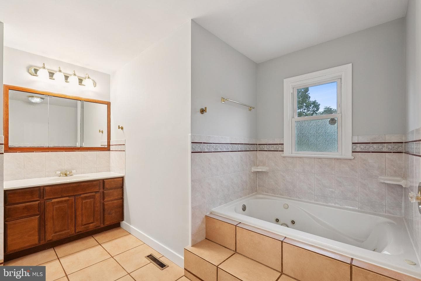 5263 Stewart Road photo 15