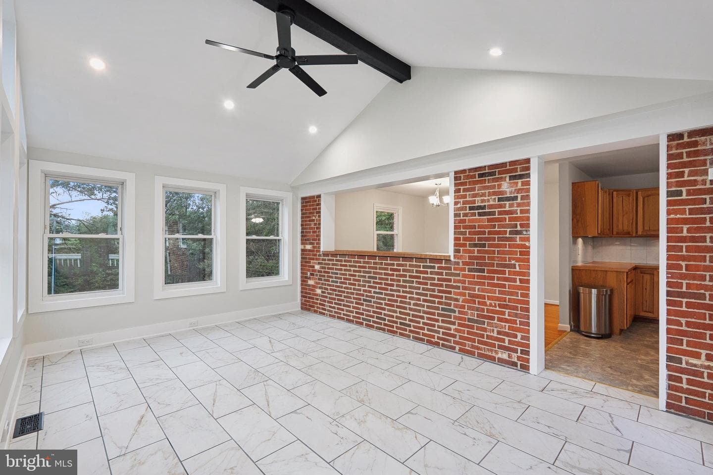 5263 Stewart Road photo 8