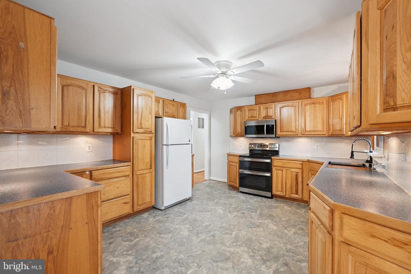 5263 Stewart Road photo 9