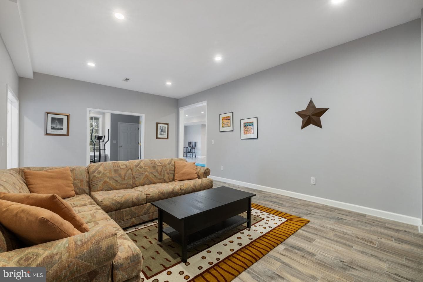 7887 Wellington Drive photo 79