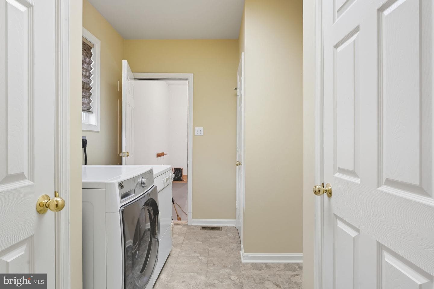 7785 Millfield Drive photo 16