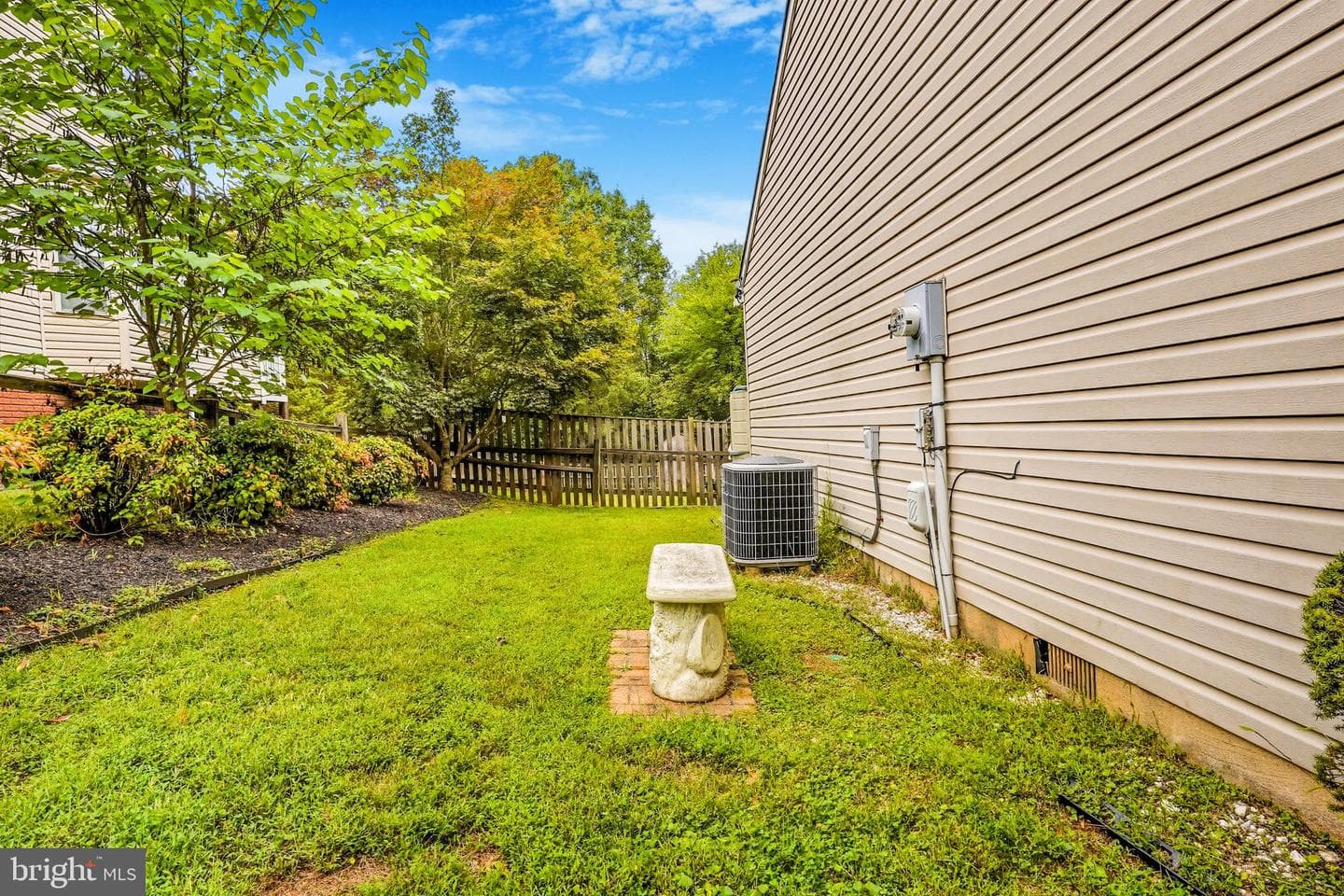 7785 Millfield Drive photo 34