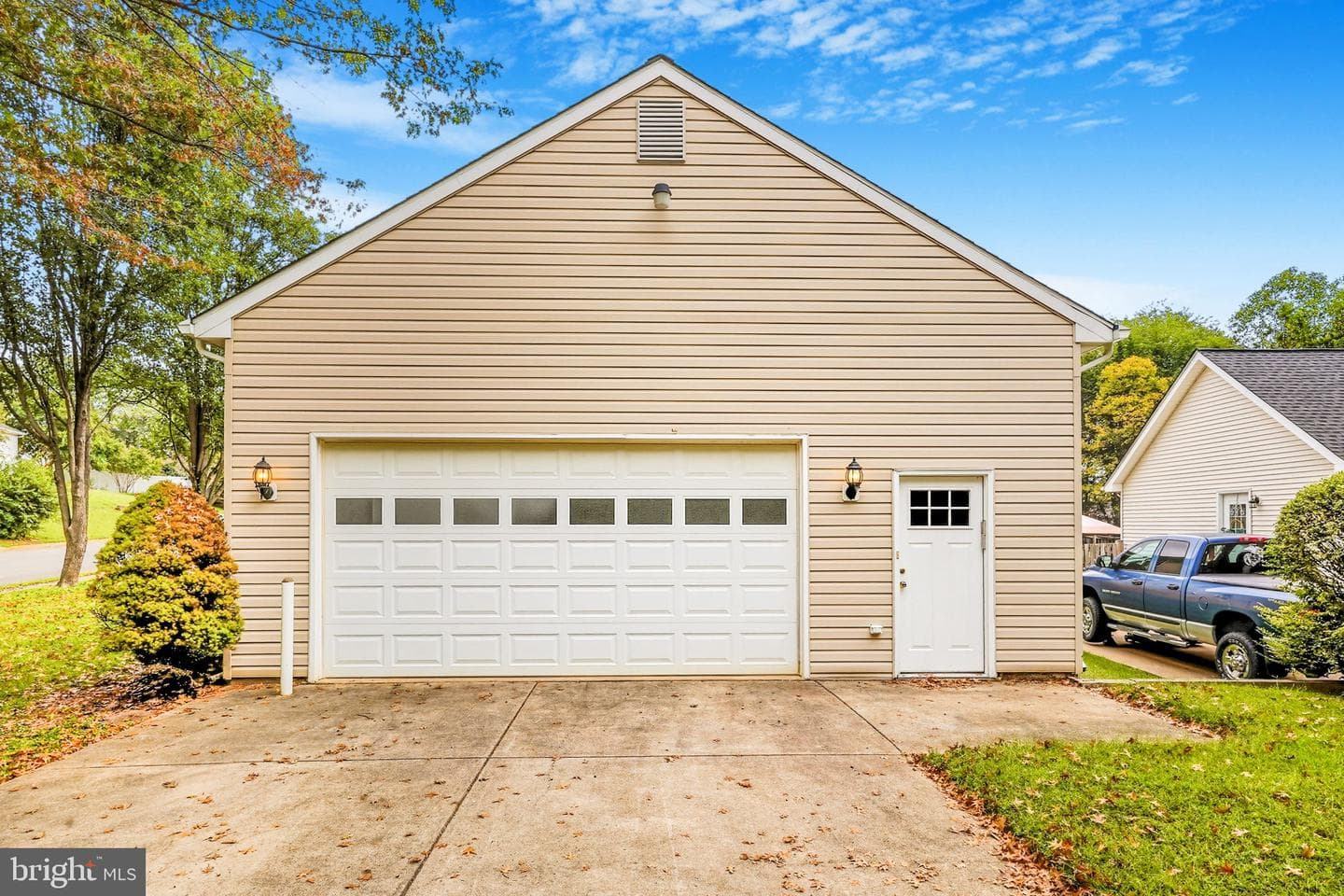 7785 Millfield Drive photo 37