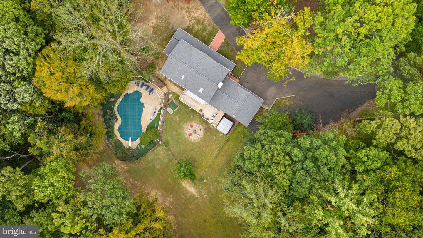 12586 Lake Coventry Drive photo 45