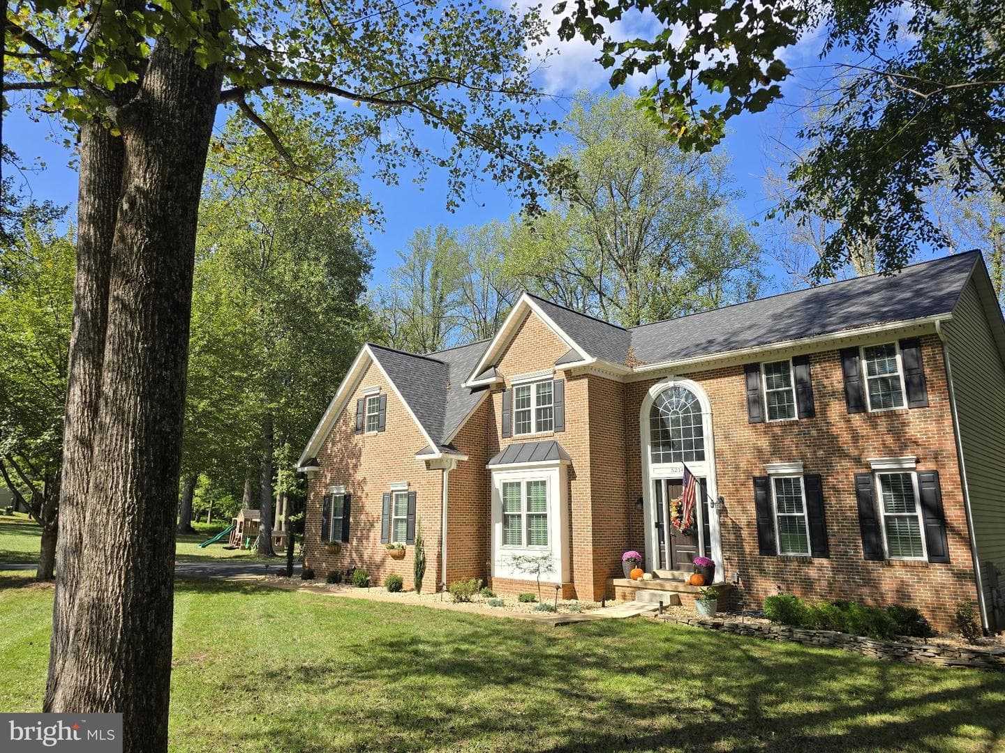 5214 Swain Drive photo 2