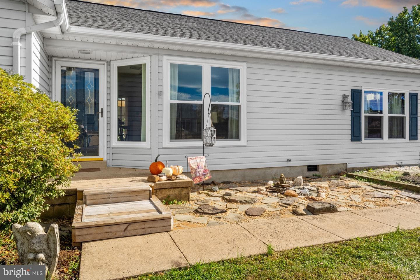 6835 Brianwood Court photo 43