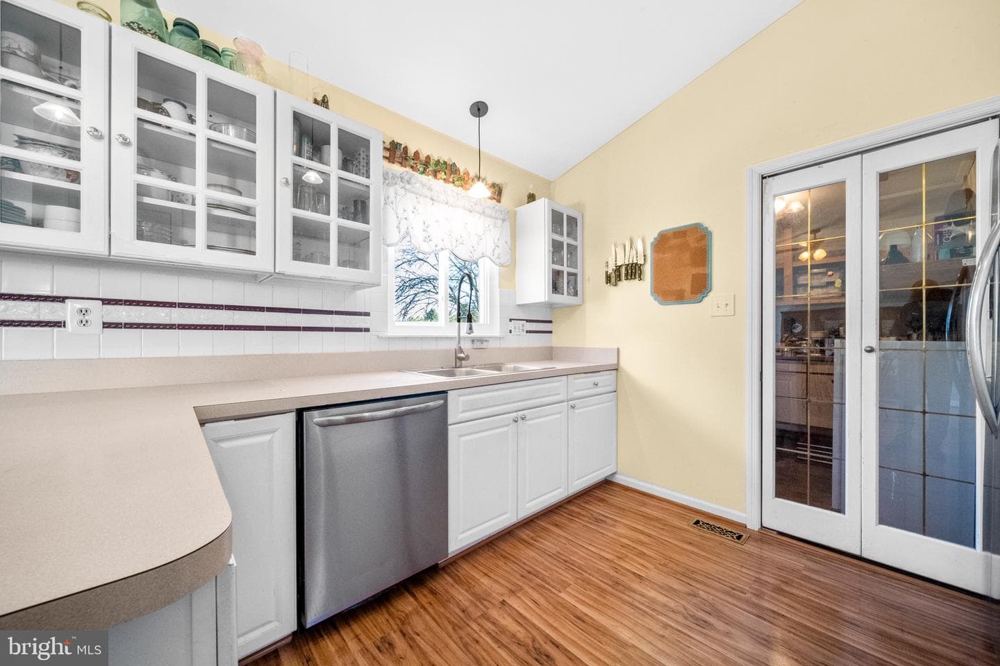 6835 Brianwood Court photo 5