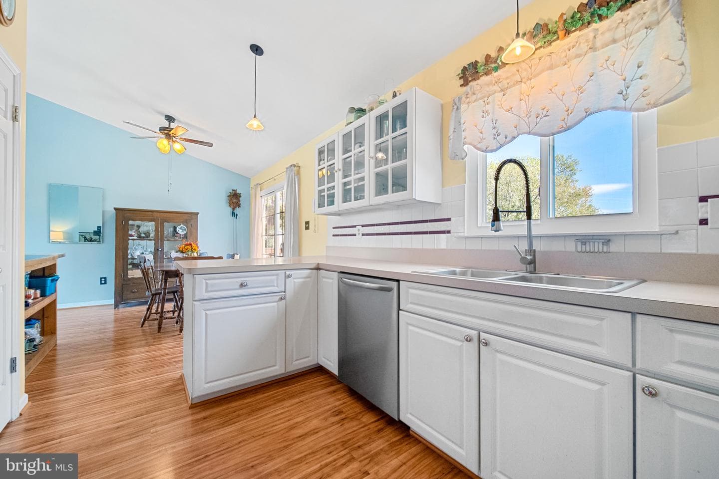 6835 Brianwood Court photo 7