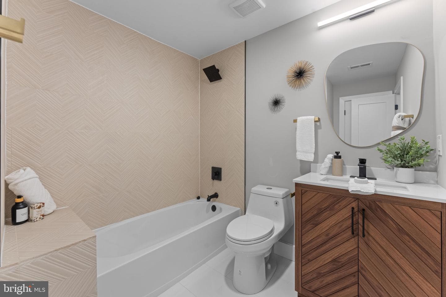 5117 Grace Church Lane photo 40
