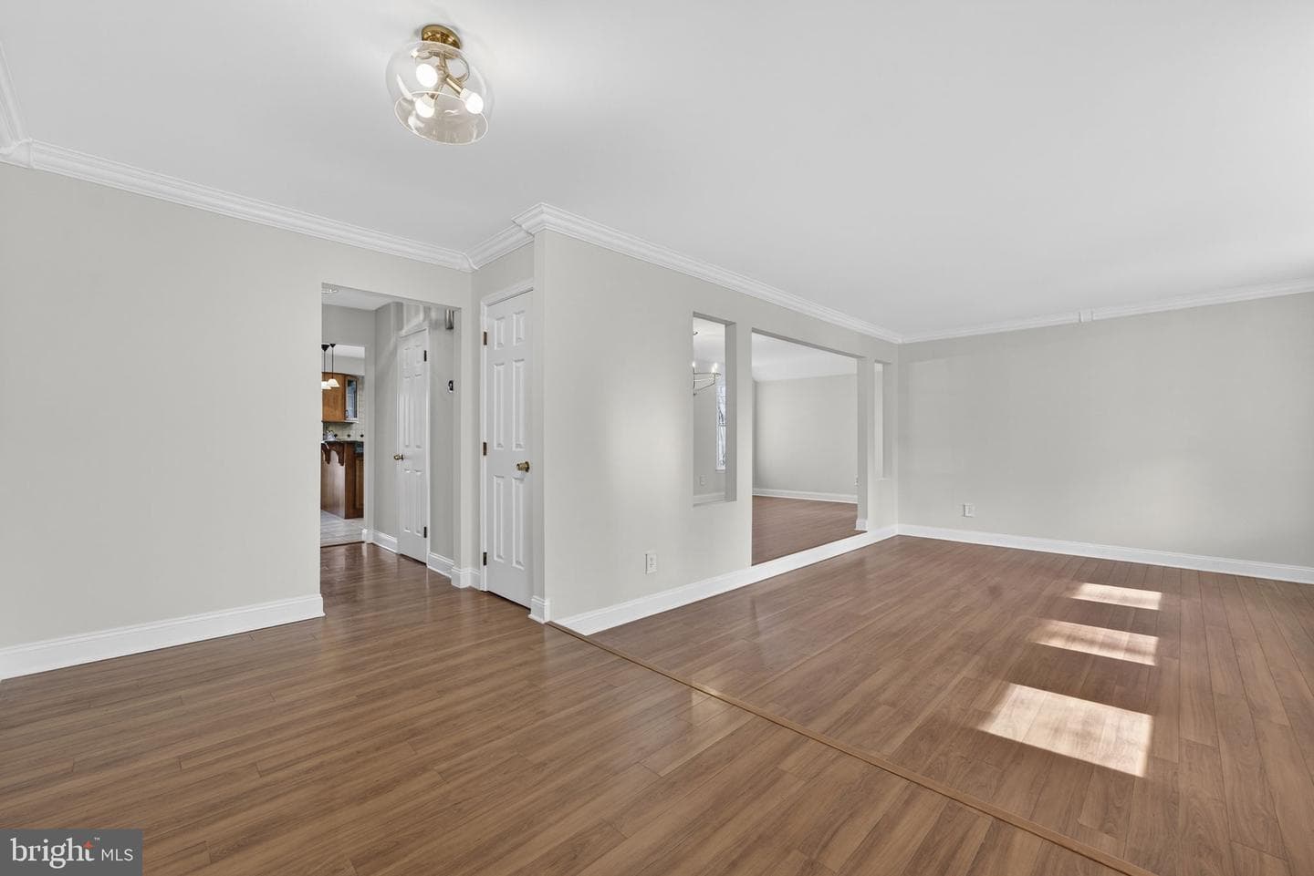 5840 Ridgecrest Avenue photo 9
