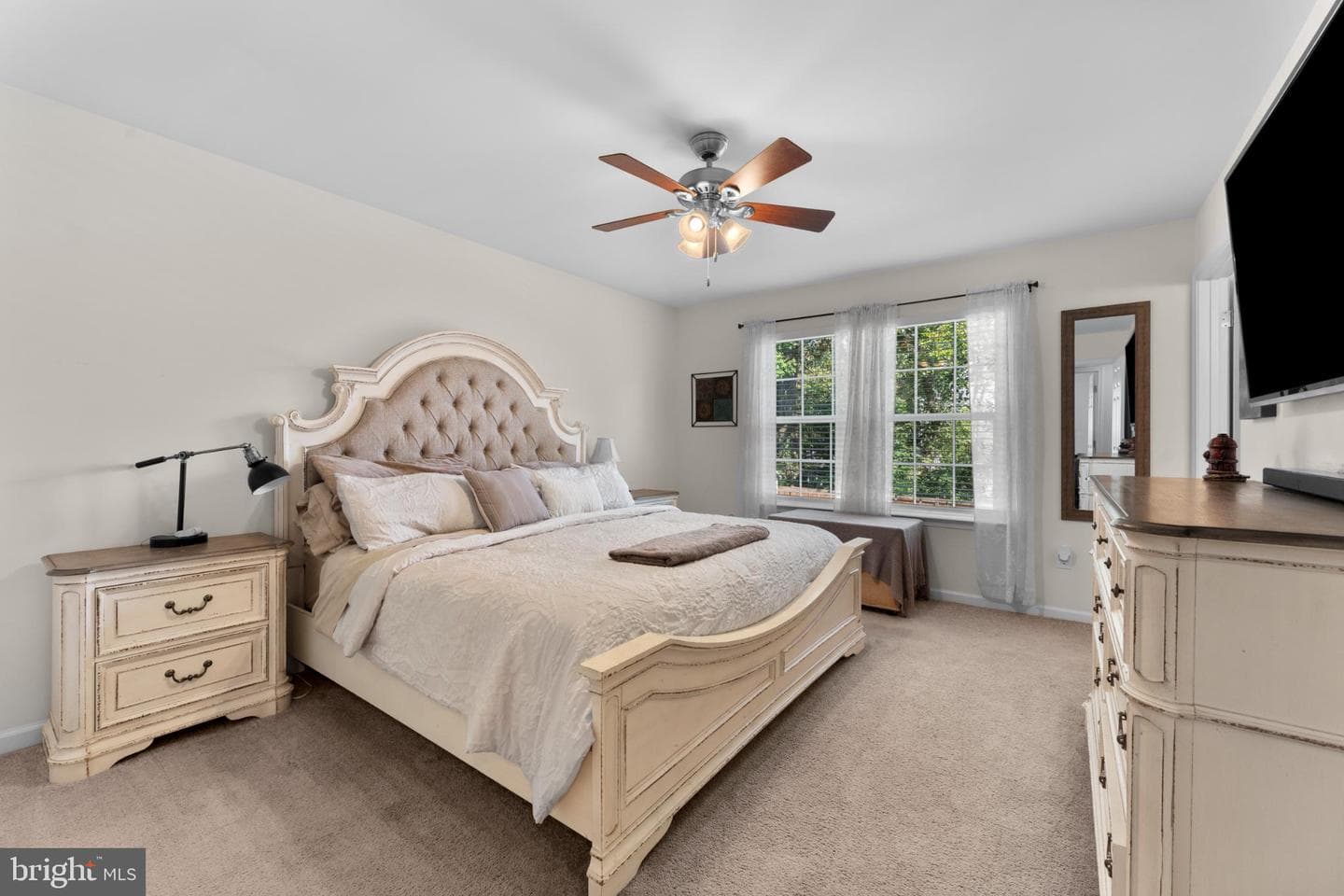 221 Linden Street photo 22