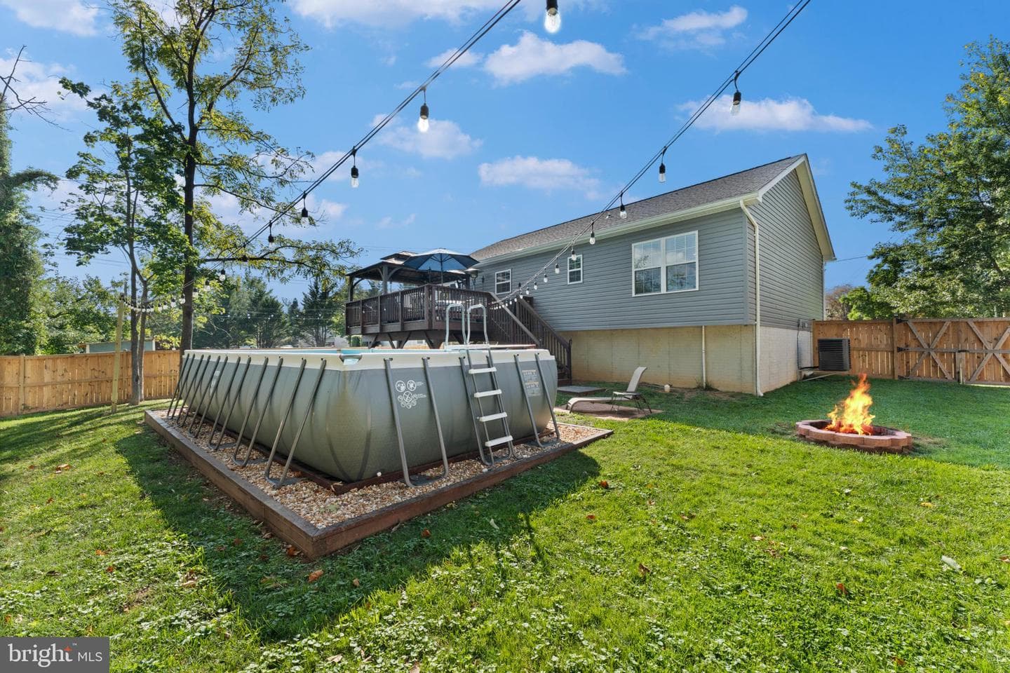 221 Linden Street photo 36