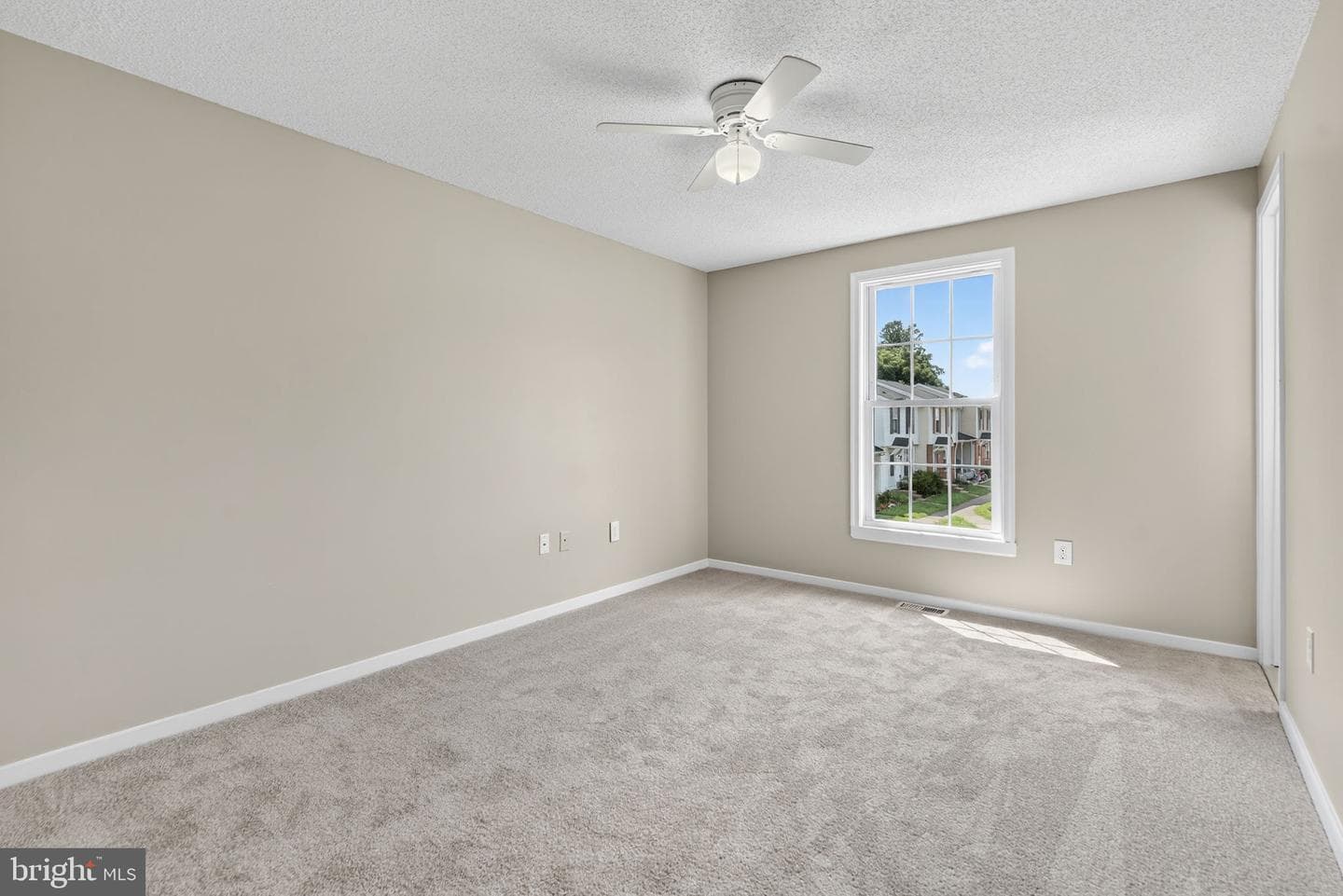 116 Oak Tree Lane photo 11