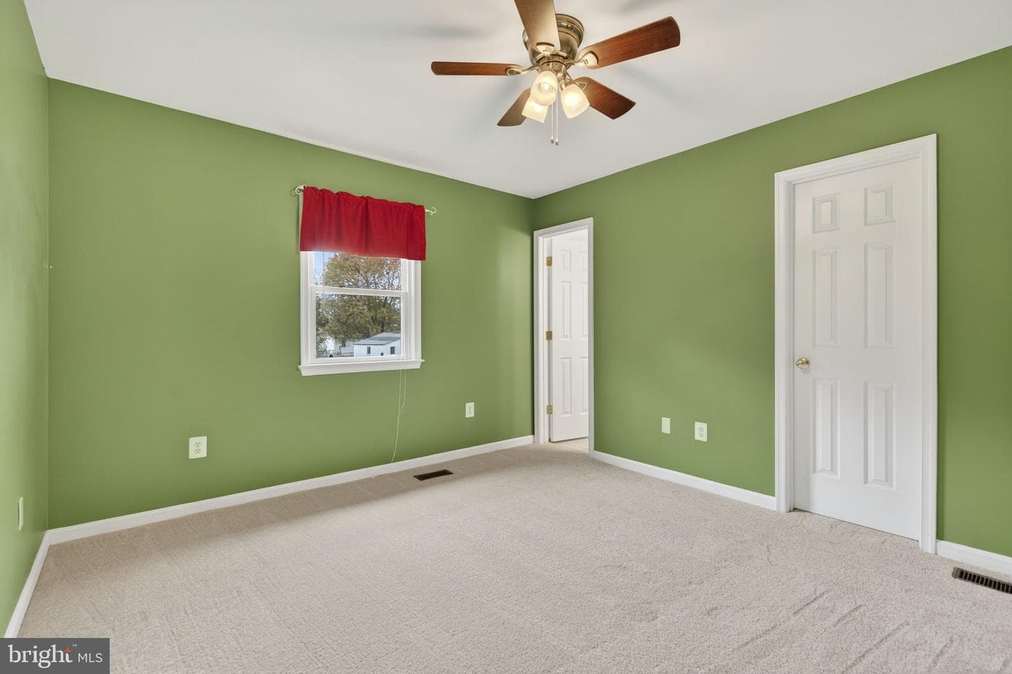 7058 Helm Drive photo 11
