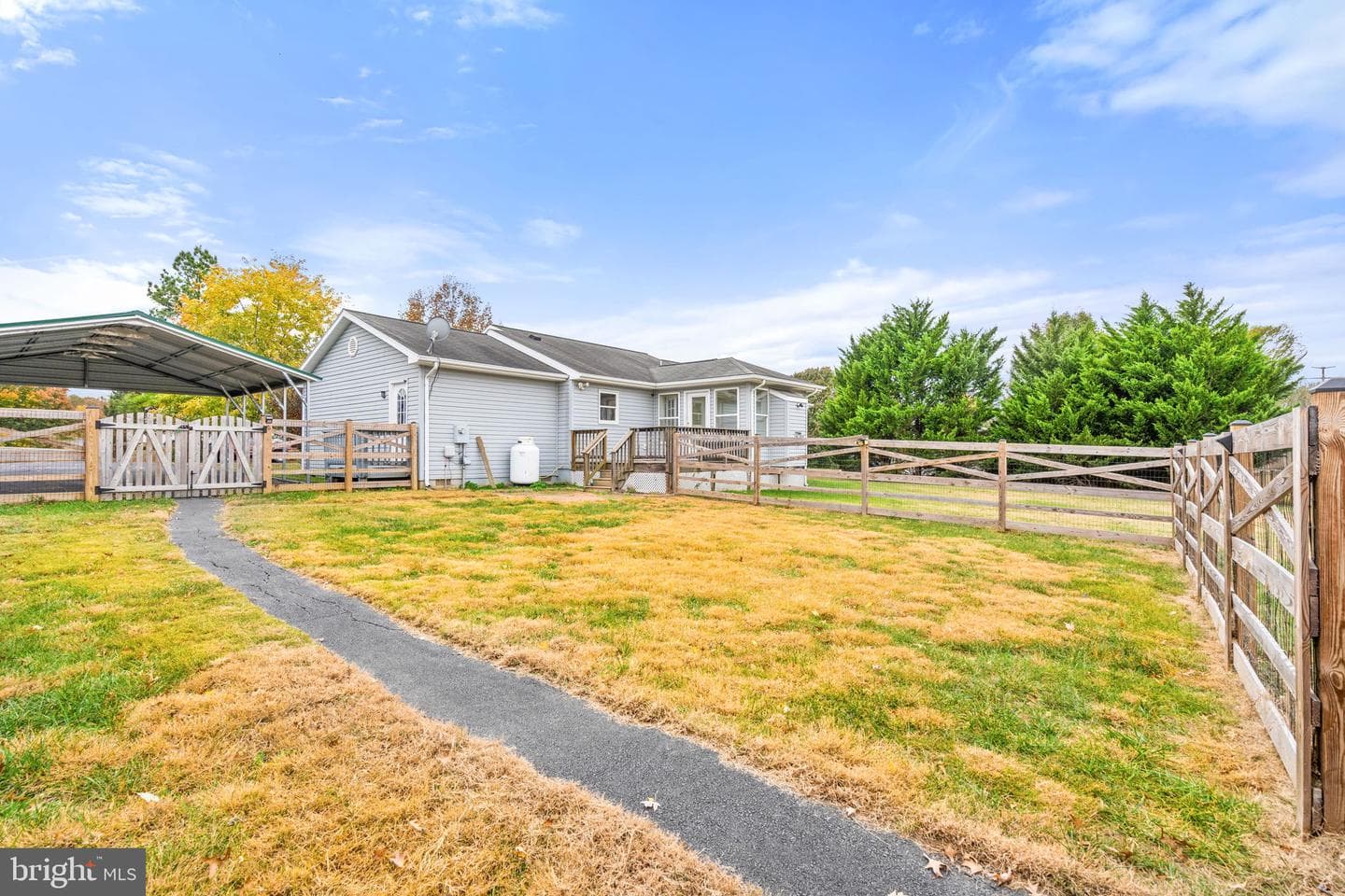 7058 Helm Drive photo 22