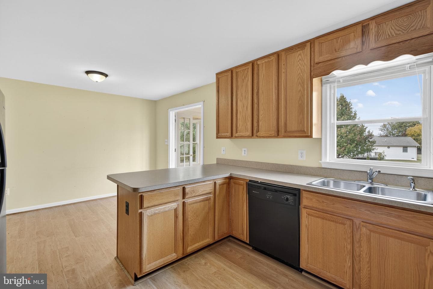 7058 Helm Drive photo 4