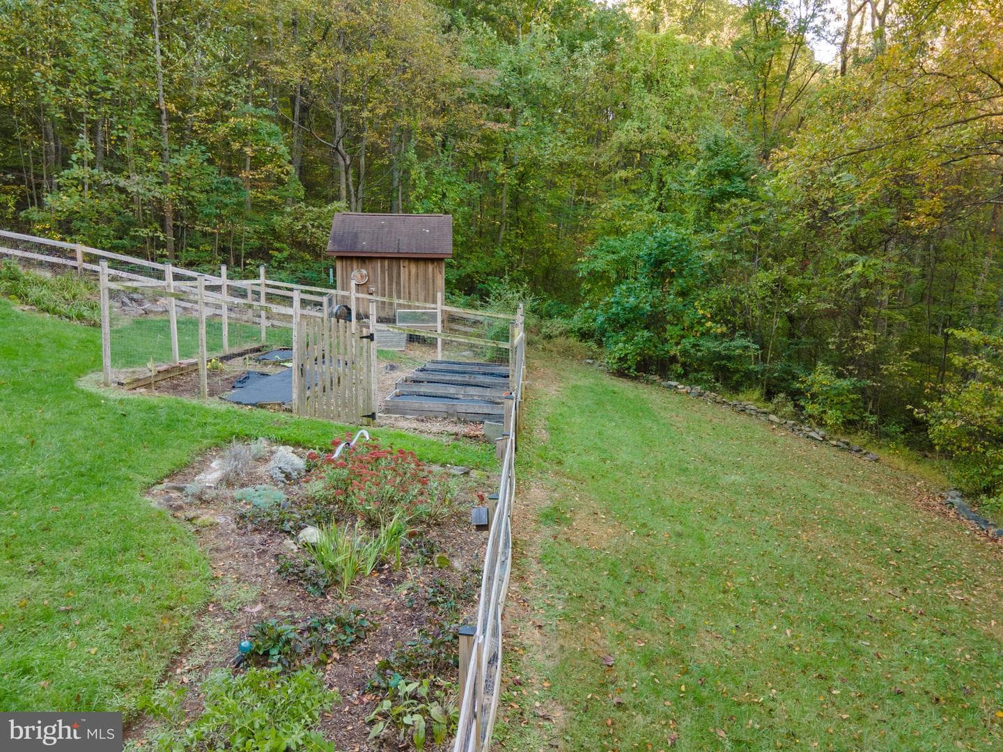 3650 Cherry Hill Road photo 51