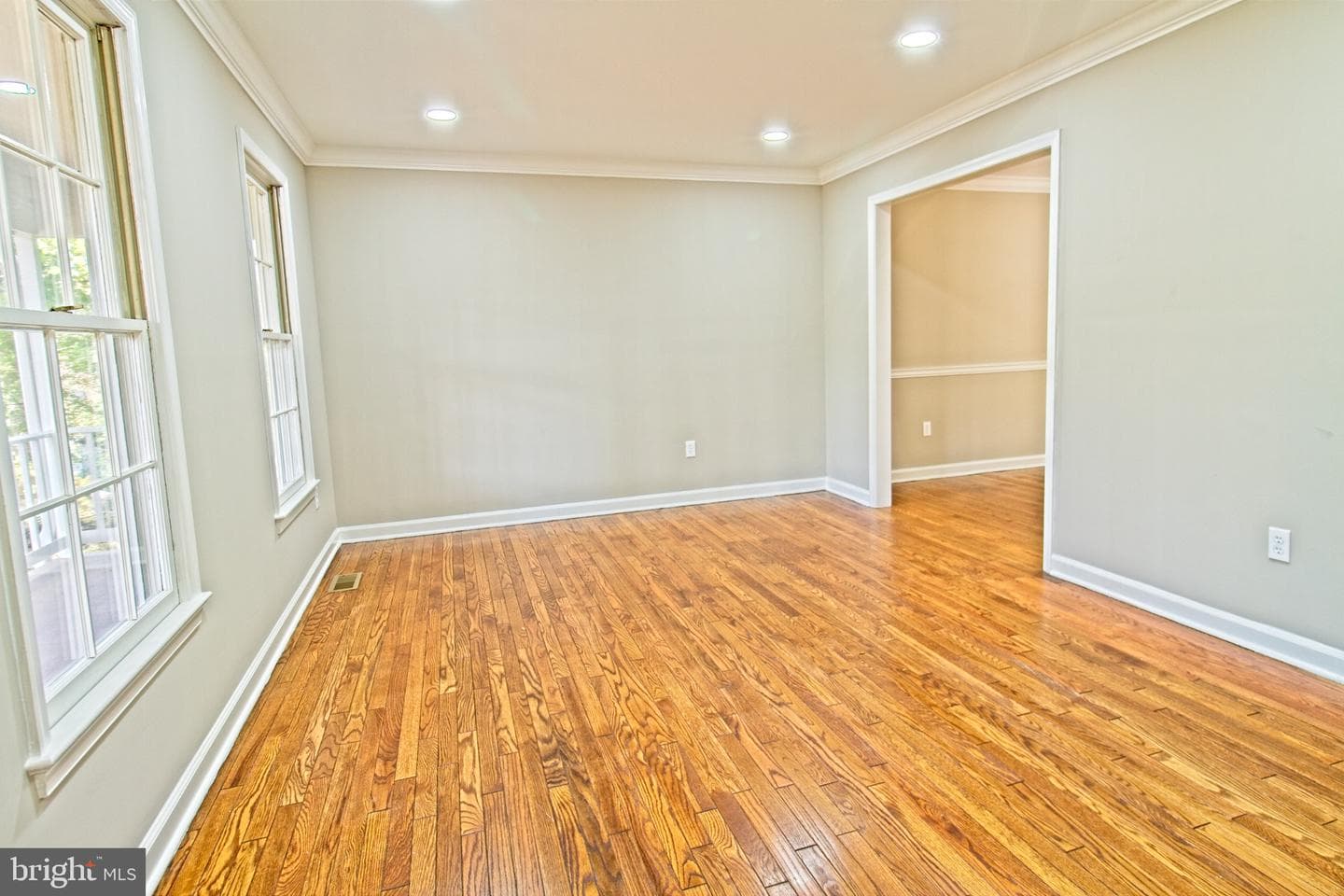 8157 Poplar Grove Drive photo 4