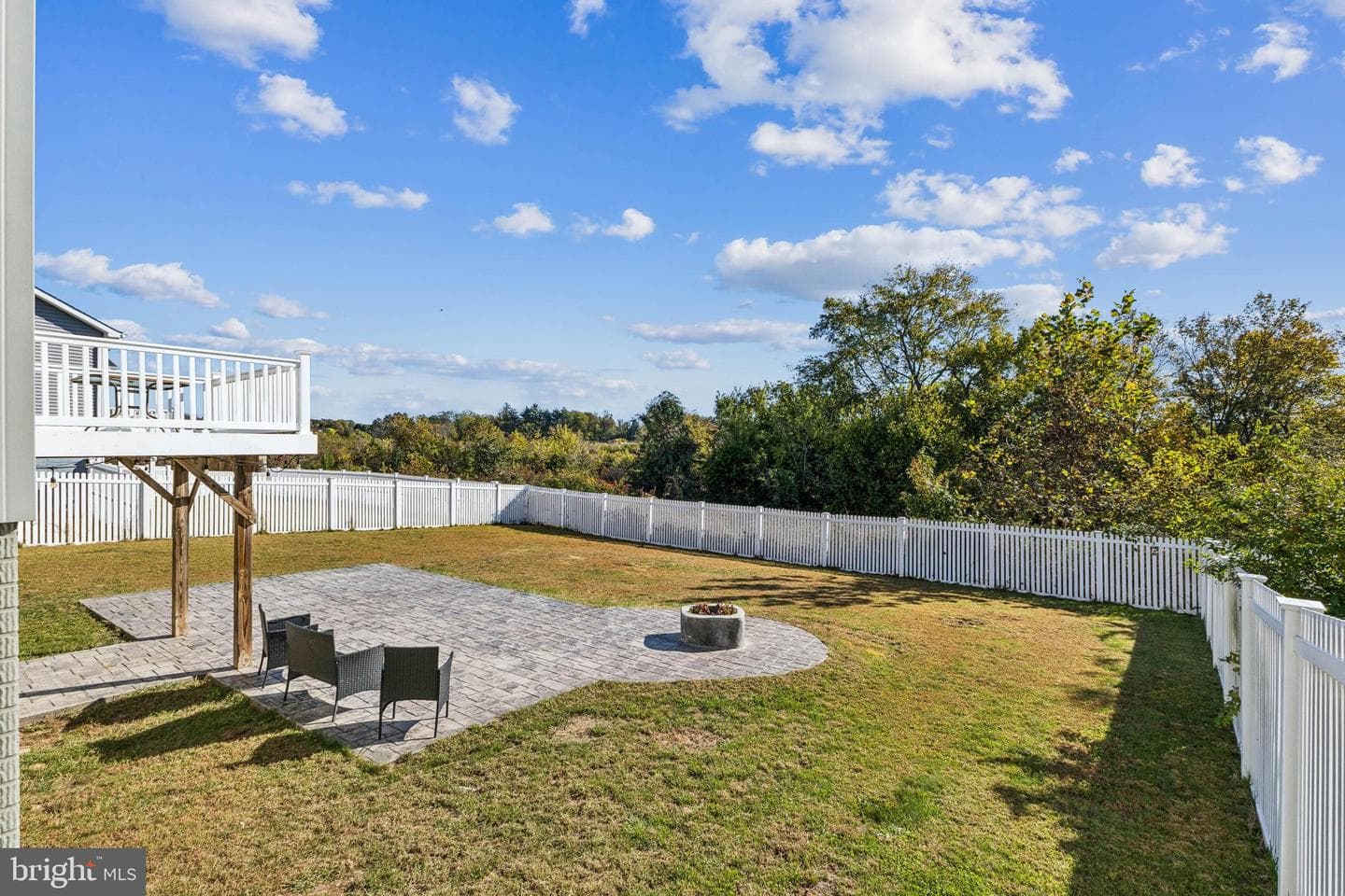 4092 Clarke Street photo 22