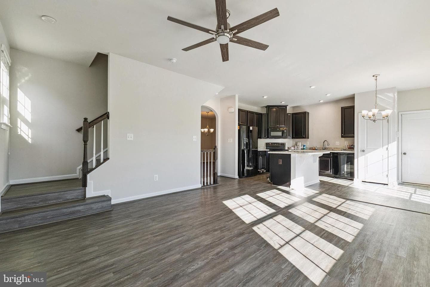 4092 Clarke Street photo 9