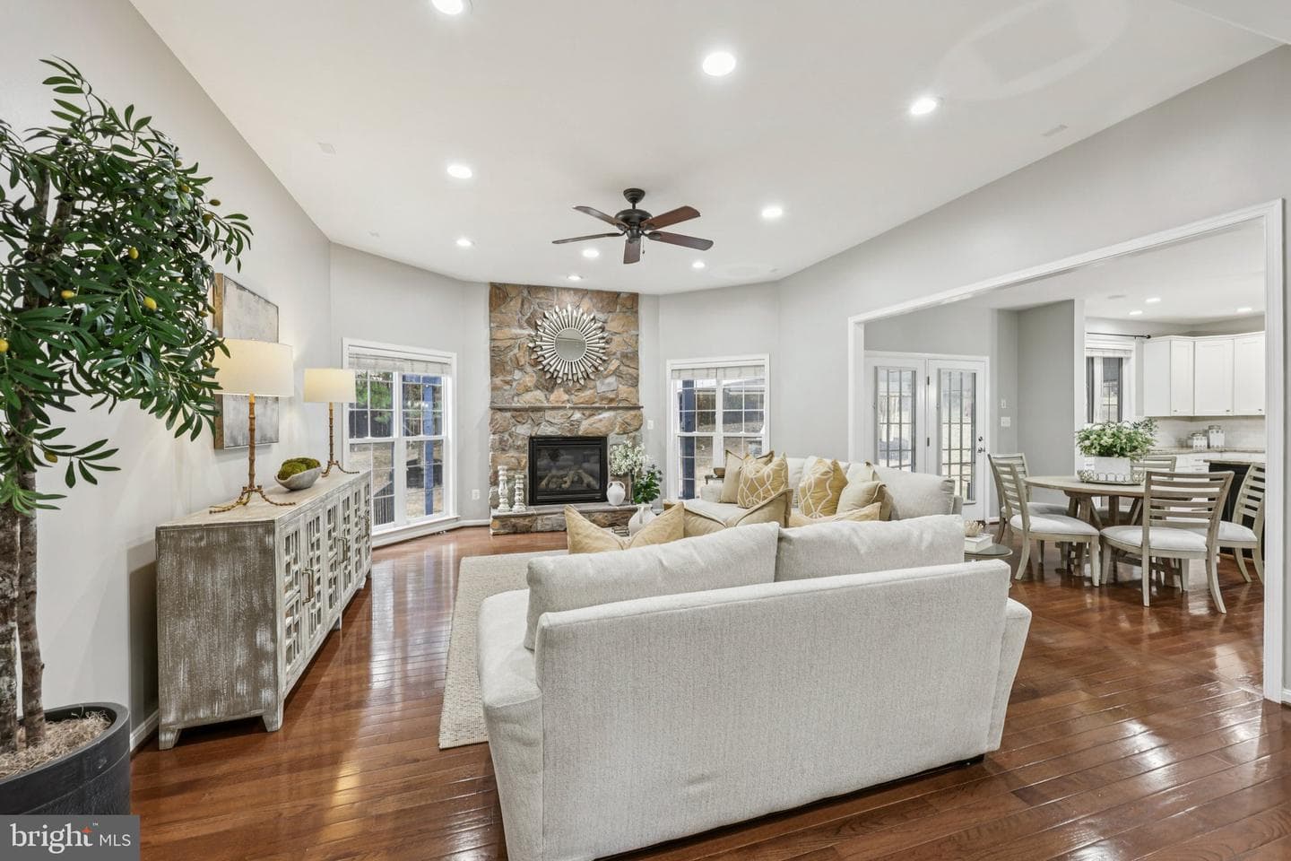 6905 Mill Valley Drive photo 6