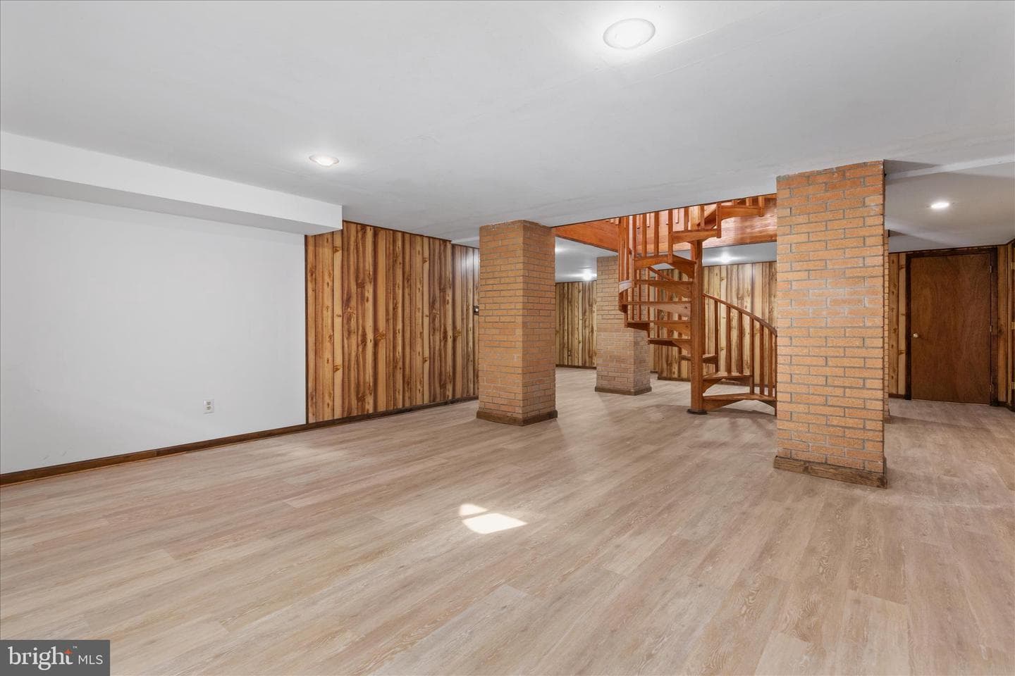 6241 Deborah Drive photo 34