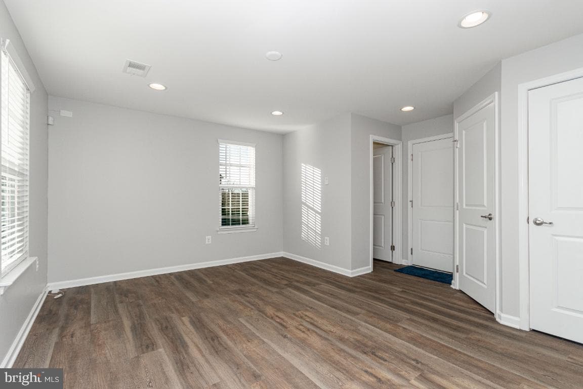 3009 Revere Street photo 3