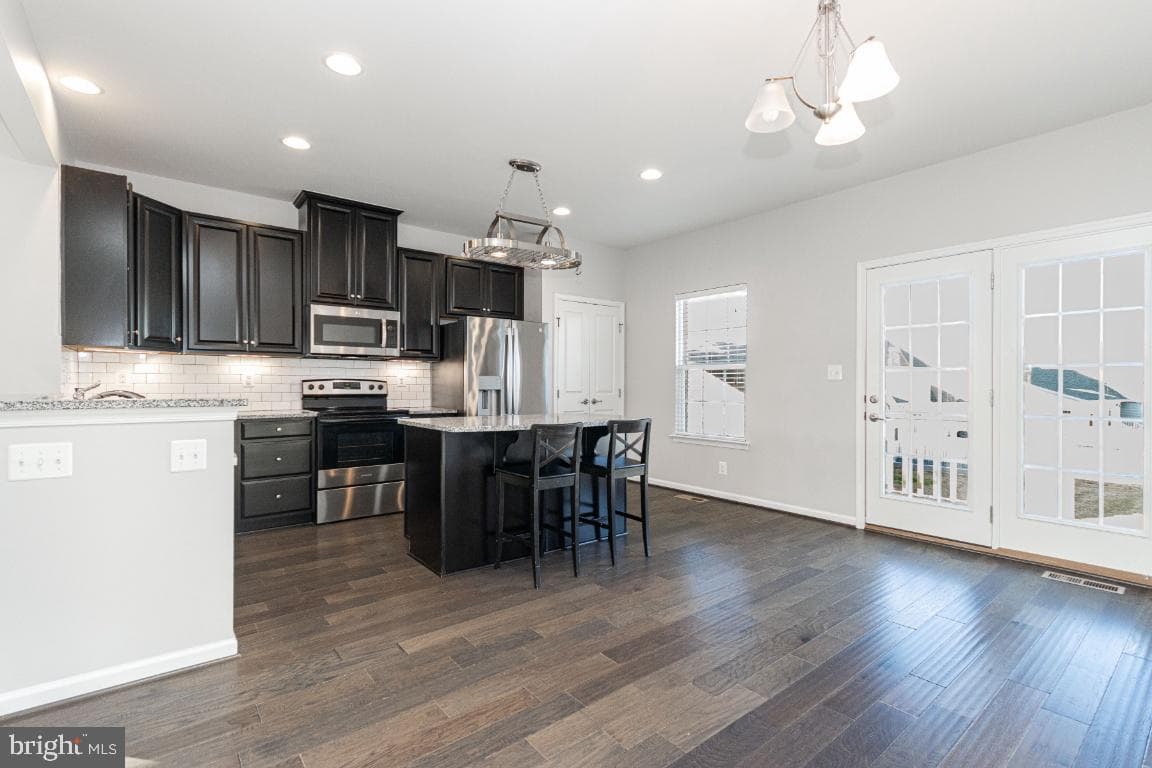 3009 Revere Street photo 5
