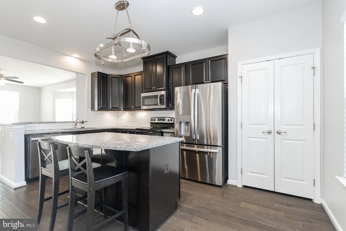 3009 Revere Street photo 6