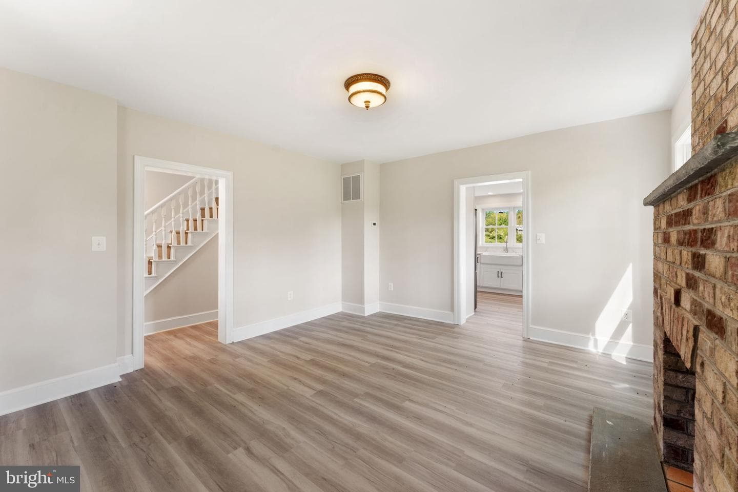 11066 Moreland Road photo 20