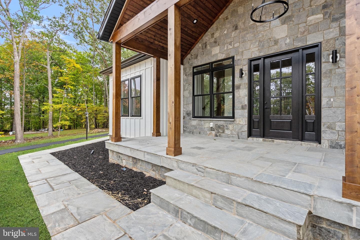 5355 Hillside Dr photo 3